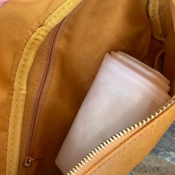 Mustard Vegan Leather Fannypack - Picture 5 of 6